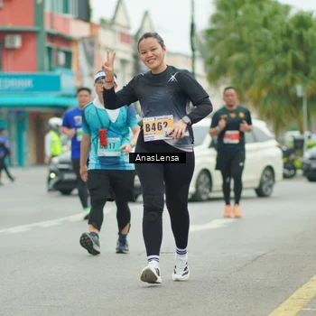 Runner Photo 8902541