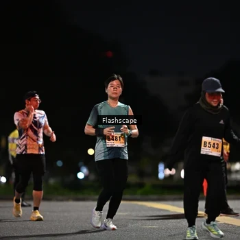 Runner Photo 8902572