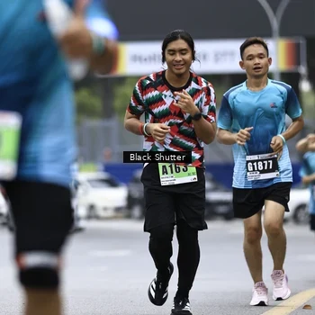 Runner Photo 8902575