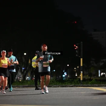 Runner Photo 8902592