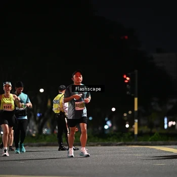 Runner Photo 8902598