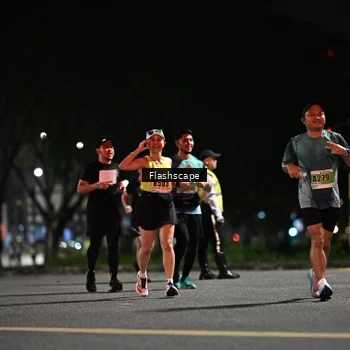 Runner Photo 8902605