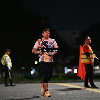 Runner Photo 8902613