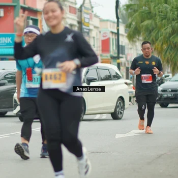 Runner Photo 8902631