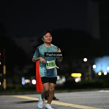 Runner Photo 8902652
