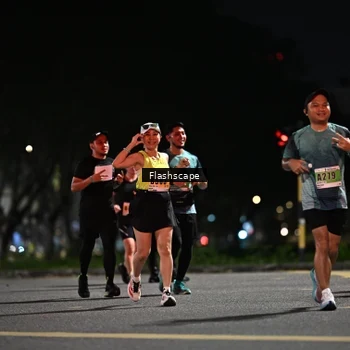 Runner Photo 8902663