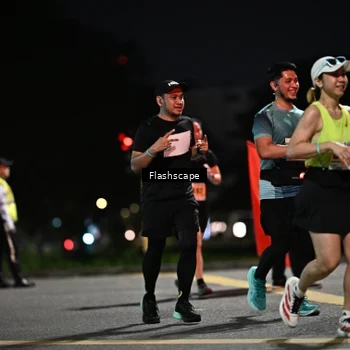 Runner Photo 8902668
