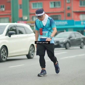 Runner Photo 8902706