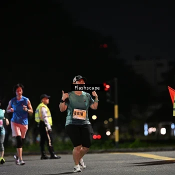 Runner Photo 8902710