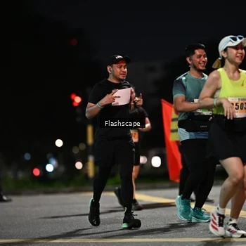 Runner Photo 8902715