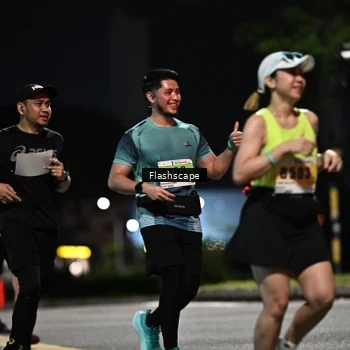 Runner Photo 8902722