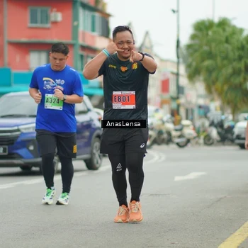 Runner Photo 8902778