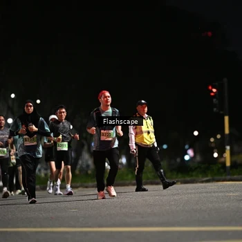 Runner Photo 8902820