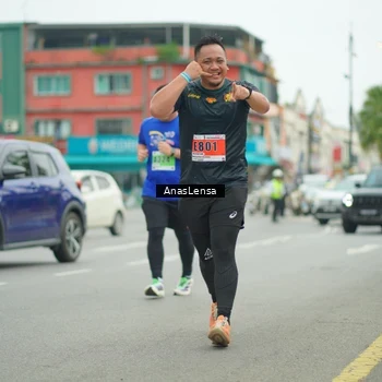 Runner Photo 8902833