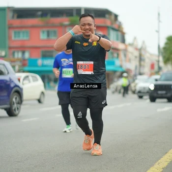 Runner Photo 8902834