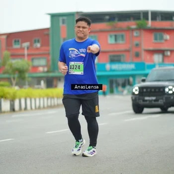 Runner Photo 8902881