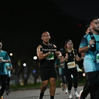 Runner Photo 8902916