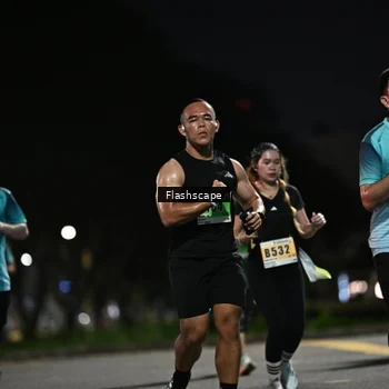 Runner Photo 8902932