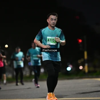 Runner Photo 8902963