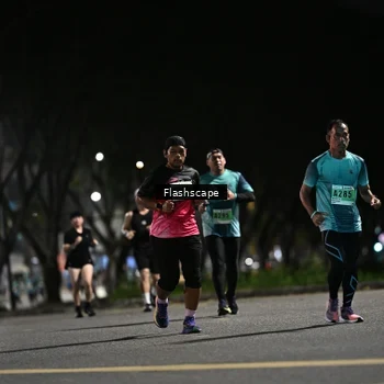 Runner Photo 8902973