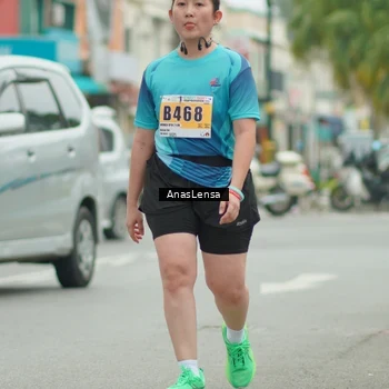 Runner Photo 8902975