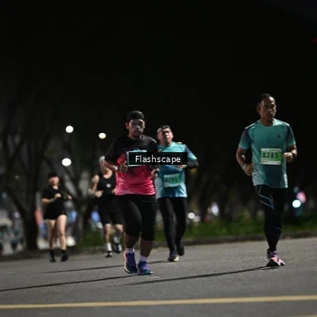 Runner Photo 8902990