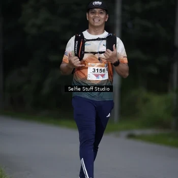 Runner Photo 8903037