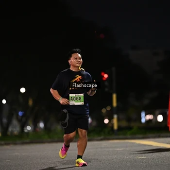 Runner Photo 8903093