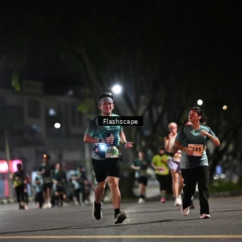 Runner Photo 8903115