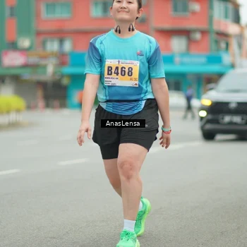 Runner Photo 8903123