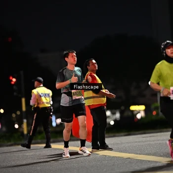 Runner Photo 8903195
