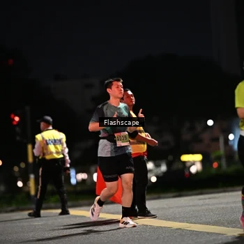 Runner Photo 8903213