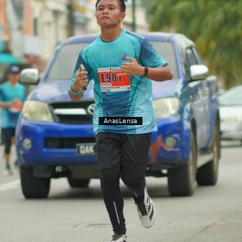 Runner Photo 8903218