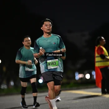 Runner Photo 8903234