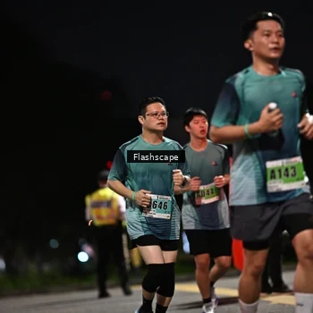 Runner Photo 8903249