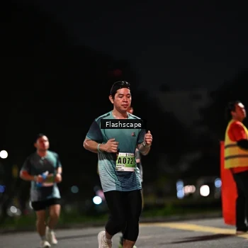 Runner Photo 8903301