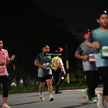 Runner Photo 8903311