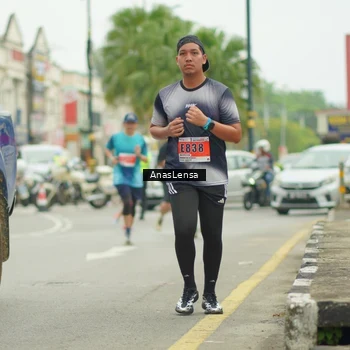 Runner Photo 8903329