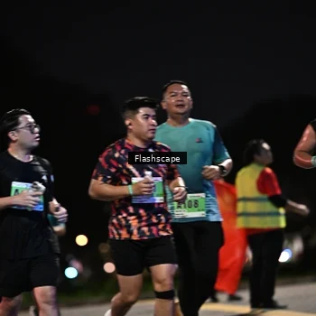 Runner Photo 8903477