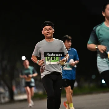 Runner Photo 8903513