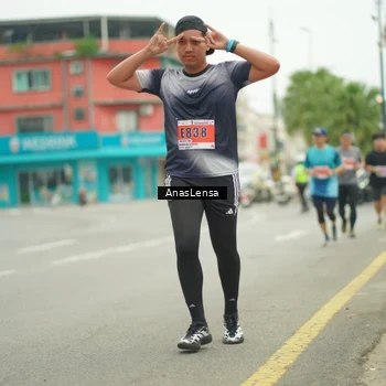 Runner Photo 8903522