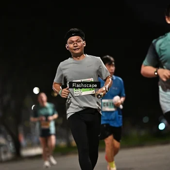 Runner Photo 8903531