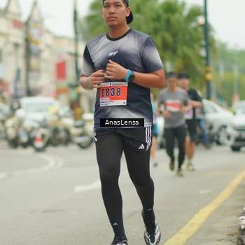 Runner Photo 8903539
