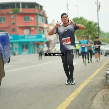 Runner Photo 8903547
