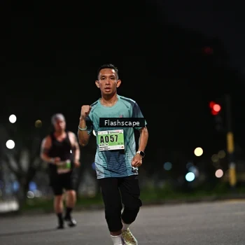 Runner Photo 8903580
