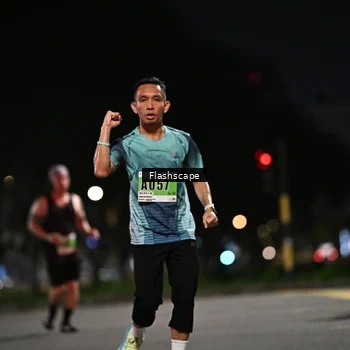 Runner Photo 8903586