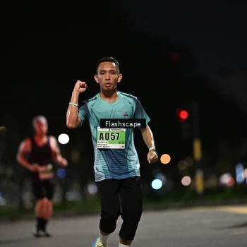 Runner Photo 8903592
