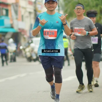 Runner Photo 8903607