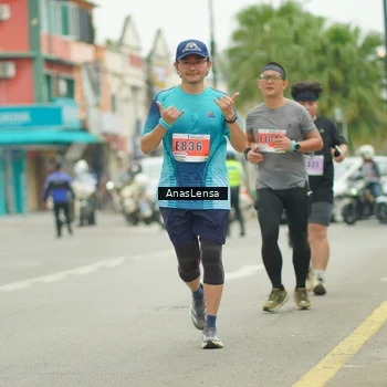 Runner Photo 8903614