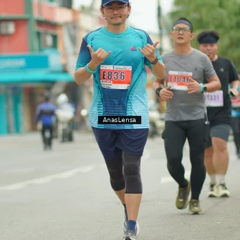 Runner Photo 8903620